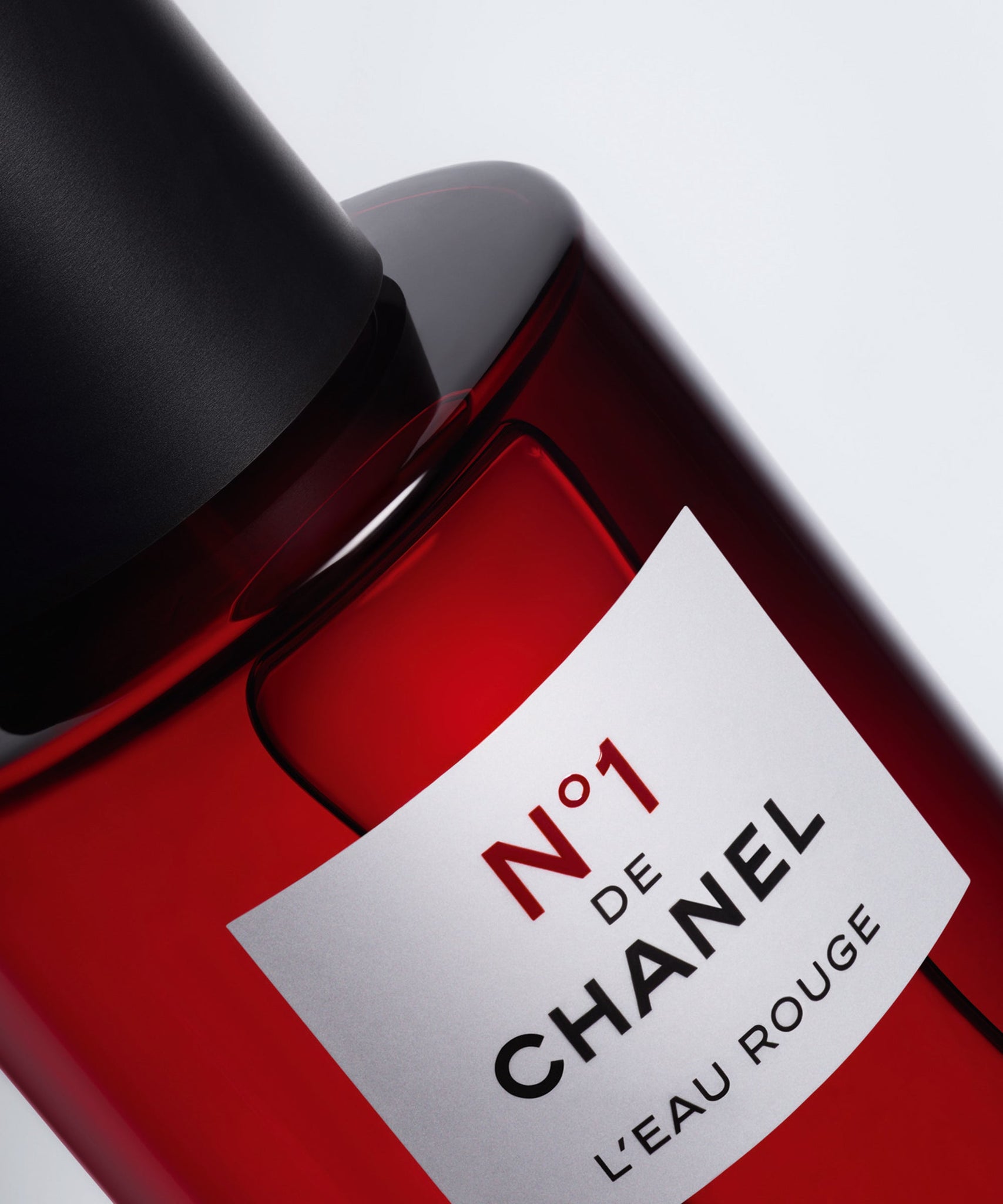 Chanel No.1 De Chanel L'Eau Rouge Fragrance Mist For Women 100ML
