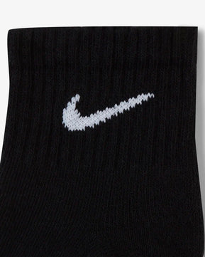 Nike Everyday Cushioned Ankle Socks (3 Pairs)