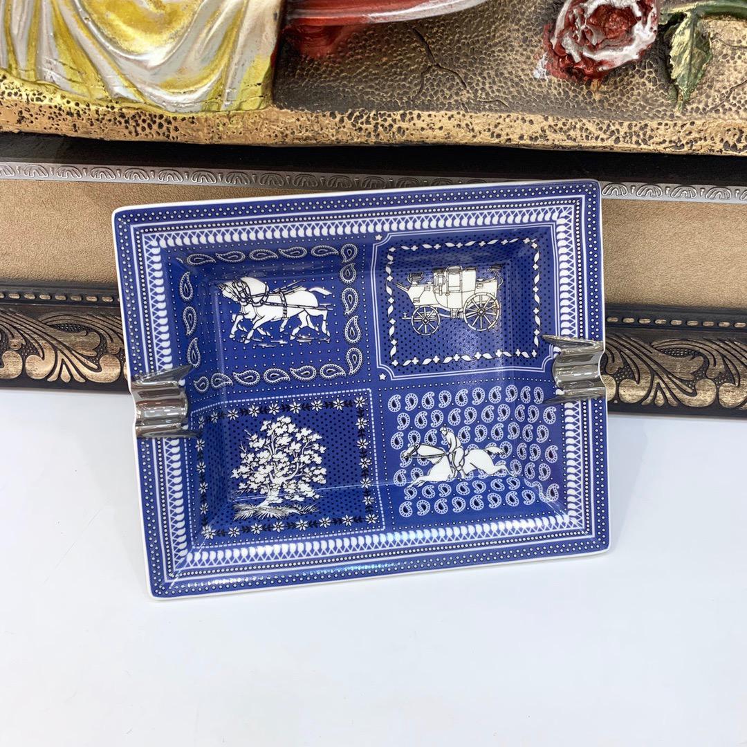 Hermes Ashtray Ecuries Parisiennes Blue Porcelain