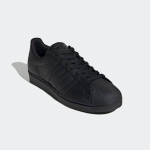 Adidas Superstar Sneakers in Leather Black